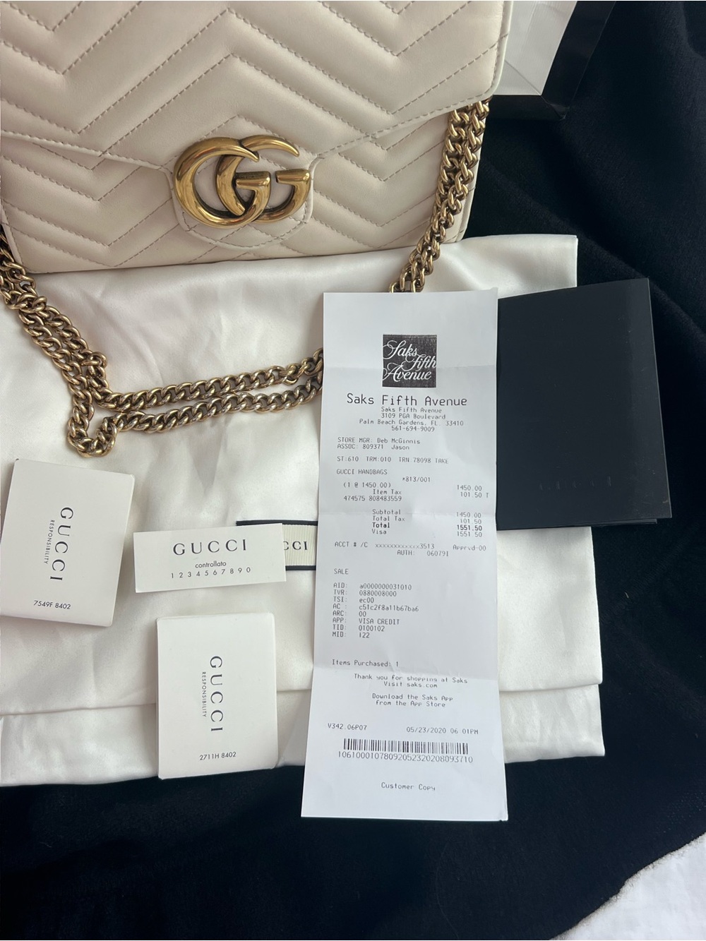 Gucci Marmont Small Matelassé Leather Shoulder Bag in Off-White - Picture 4 of 17